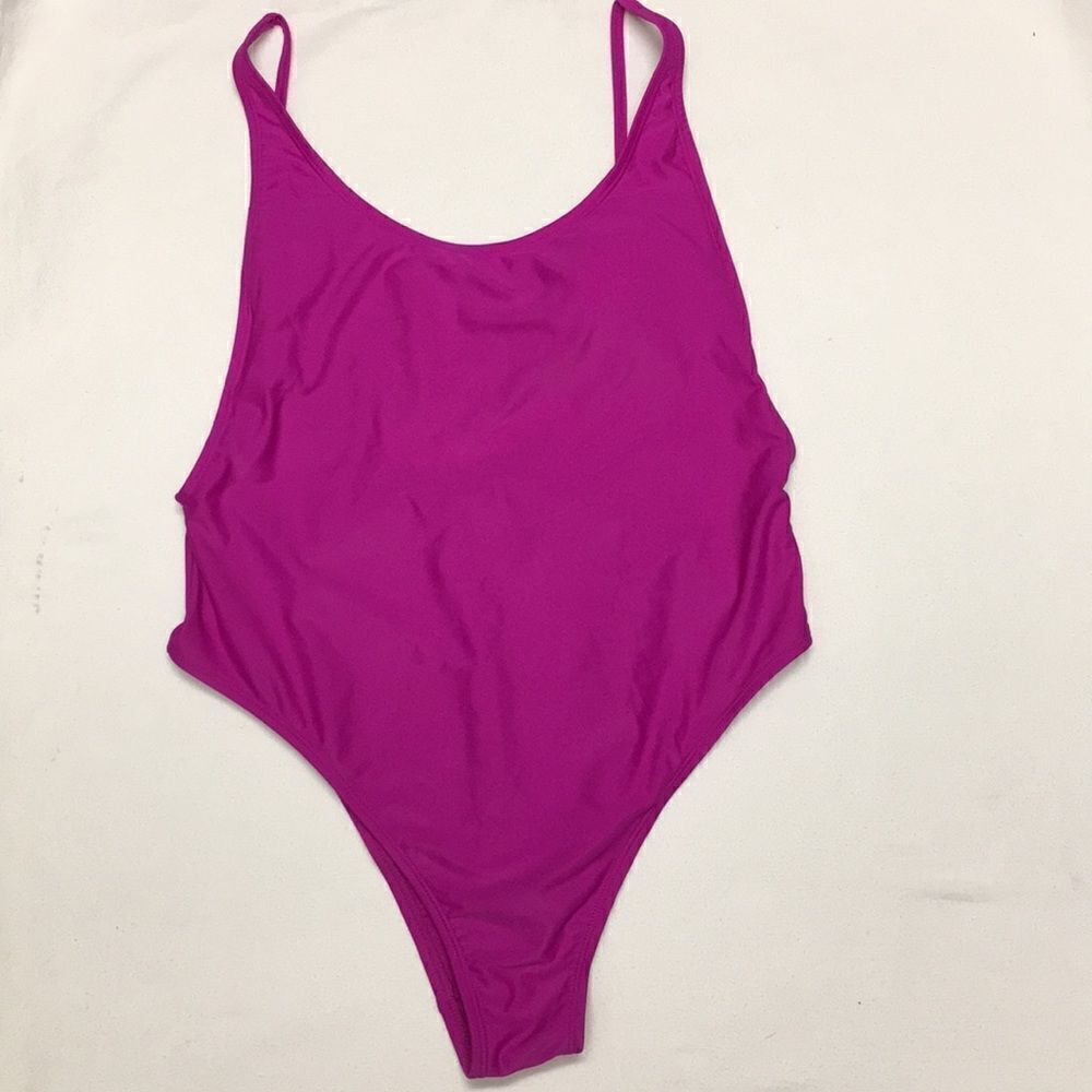 Xhilaration Women’s Adjustable Scoop Back …